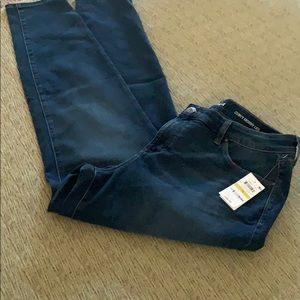 Style and Co skinny leg Jean Curvy Fit size 14 NWT